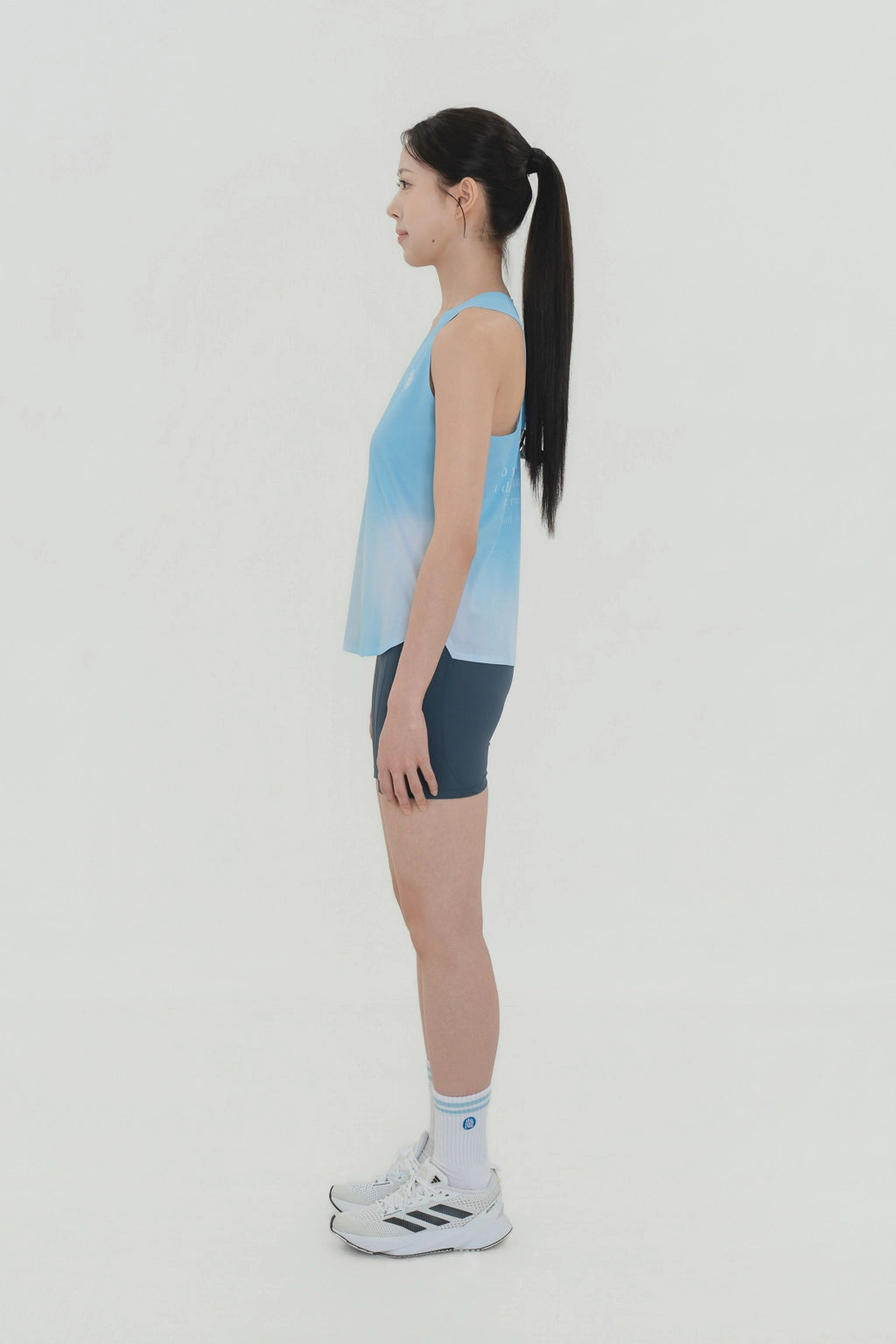 running singlet · air light · clear sky (women)
