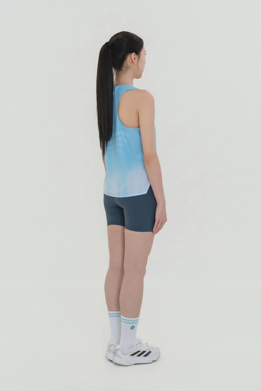 running singlet · air light · clear sky (women)