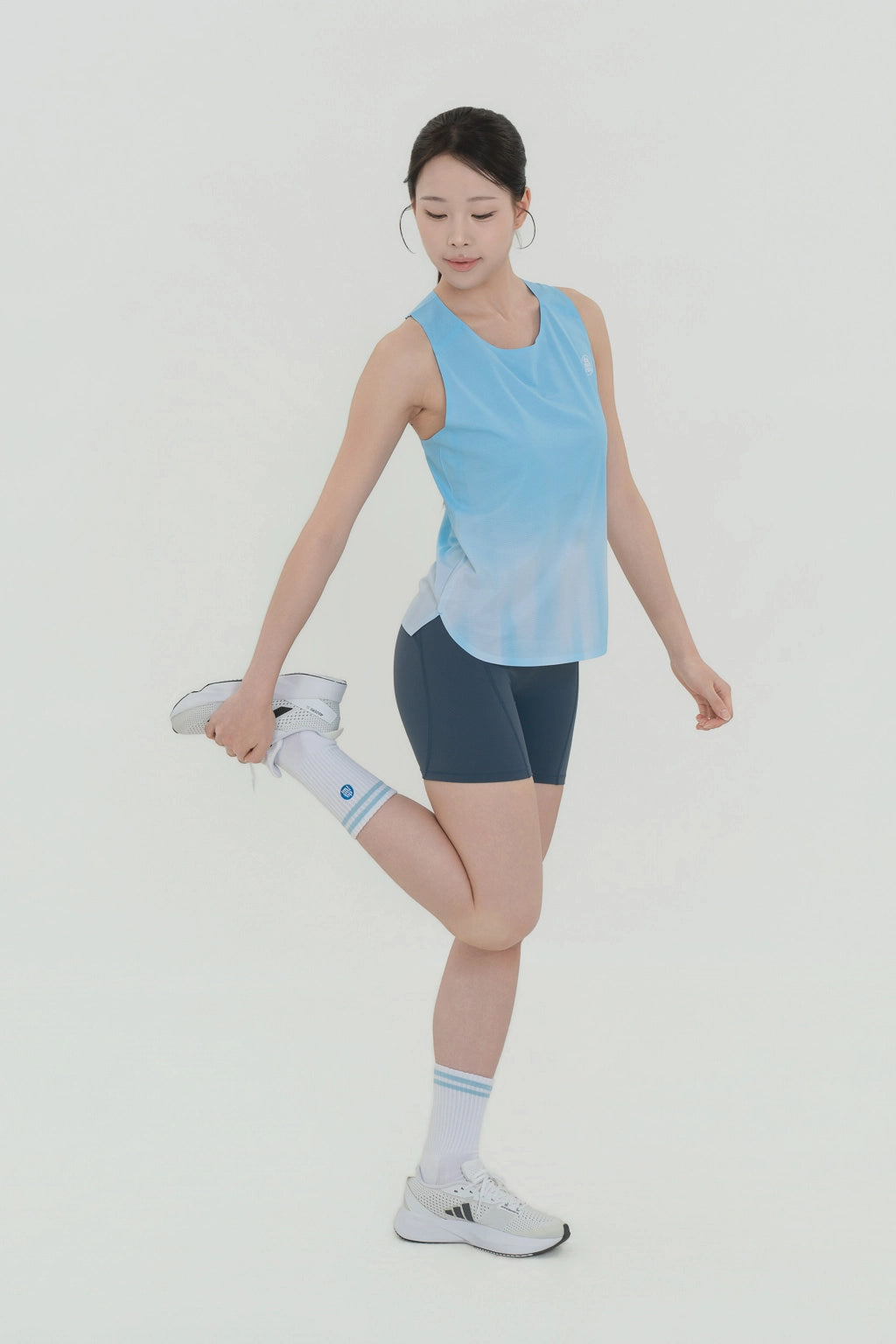 running singlet · air light · clear sky (women)