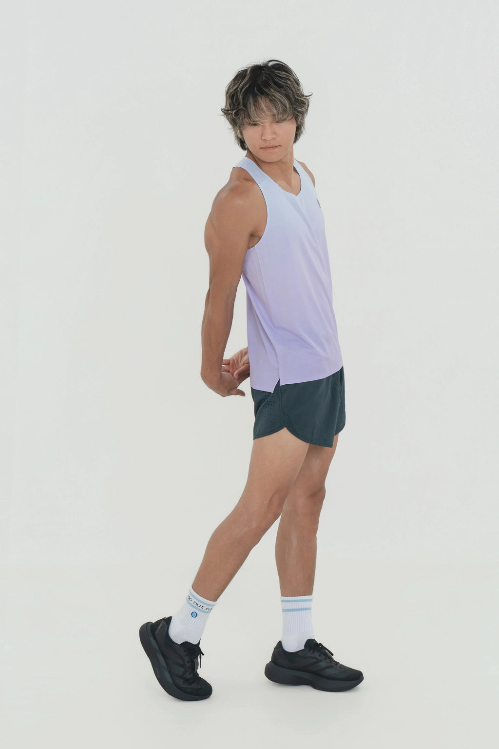 running singlet · air light · hairy vetch (men)