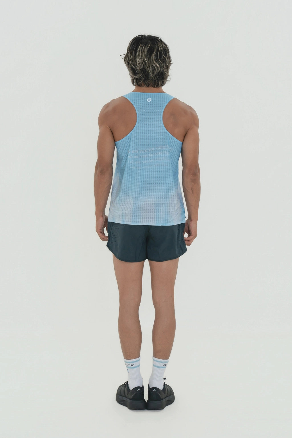 running singlet · air swift · clear sky (men)